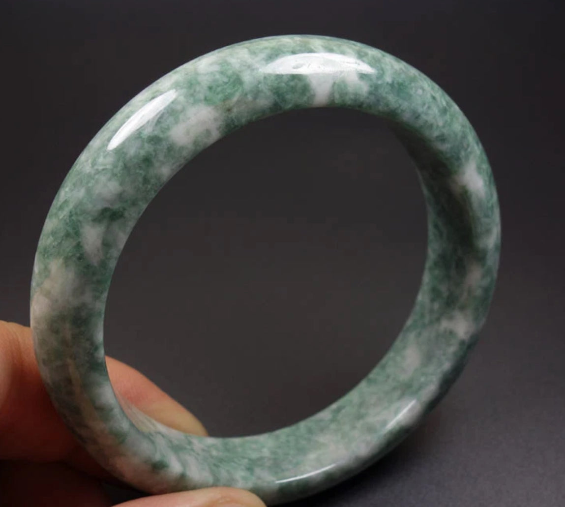 VINTAGE Large Certified Jadiete Green/White Jade Bangle Size 61mm U045