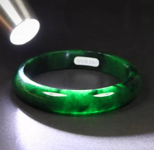 VINTAGE Medium Jadeite Green Jade Bangle Size 58mm Forest Green Jade J111 - JazzyJewelbyAmina 