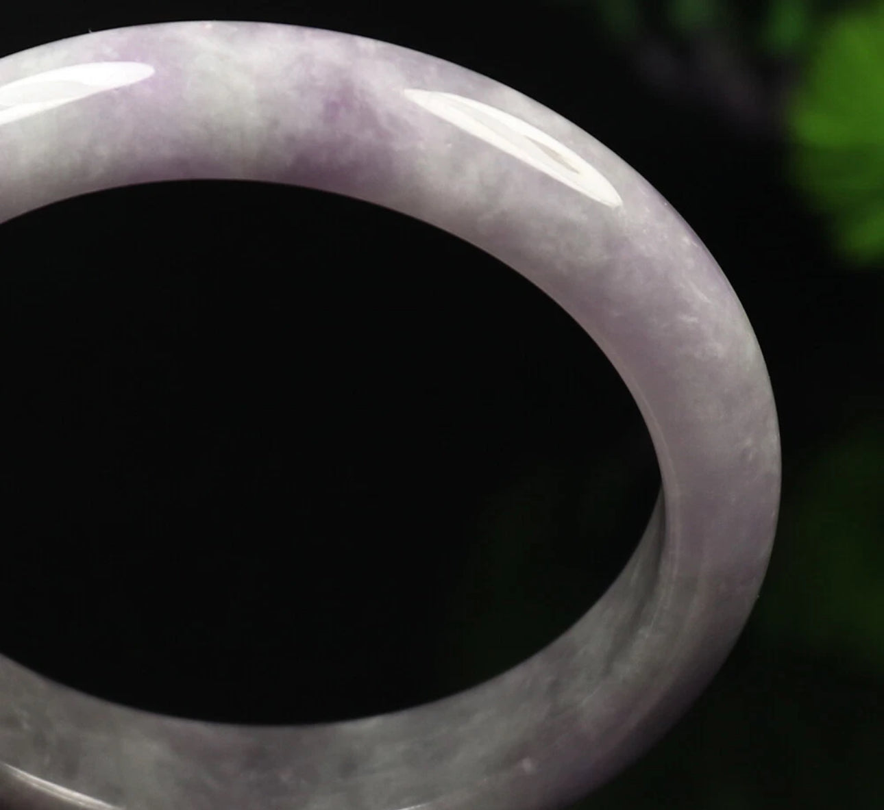 VINTAGE Medium Jadeite Lavender Jade Bangle from Myanmar Size 57mm U707