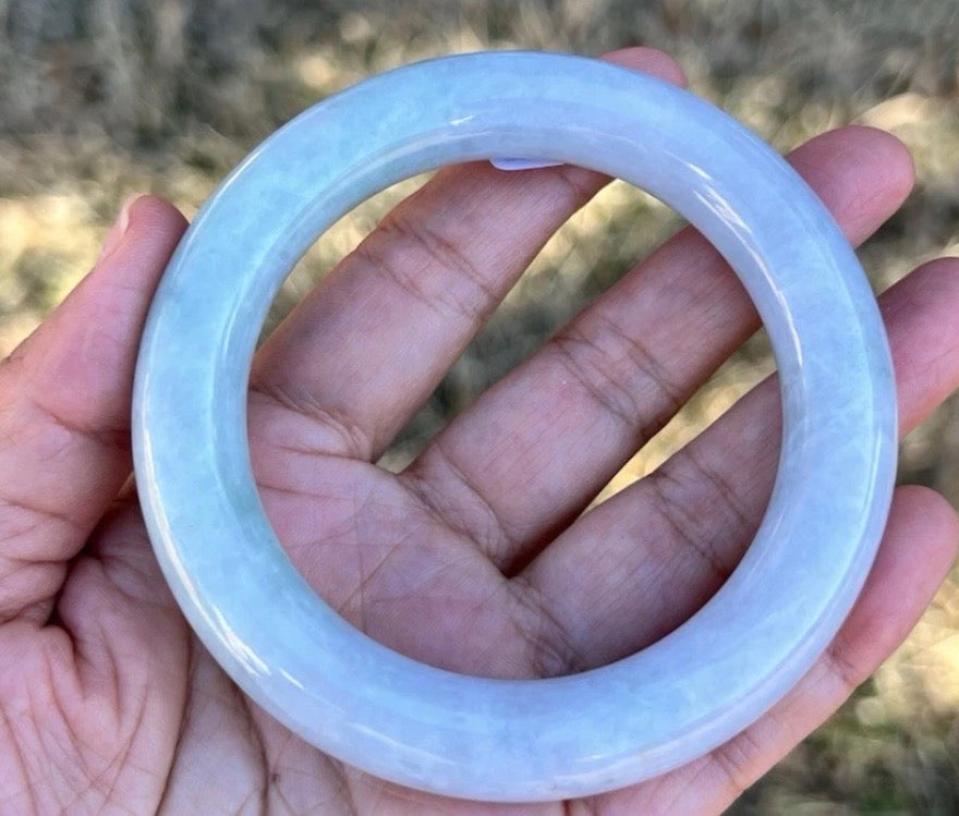 VINTAGE Medium Jadeite Lavender Green Jade Bangle Size 58.2 Round Princess Cut A821 - JazzyJewelbyAmina 