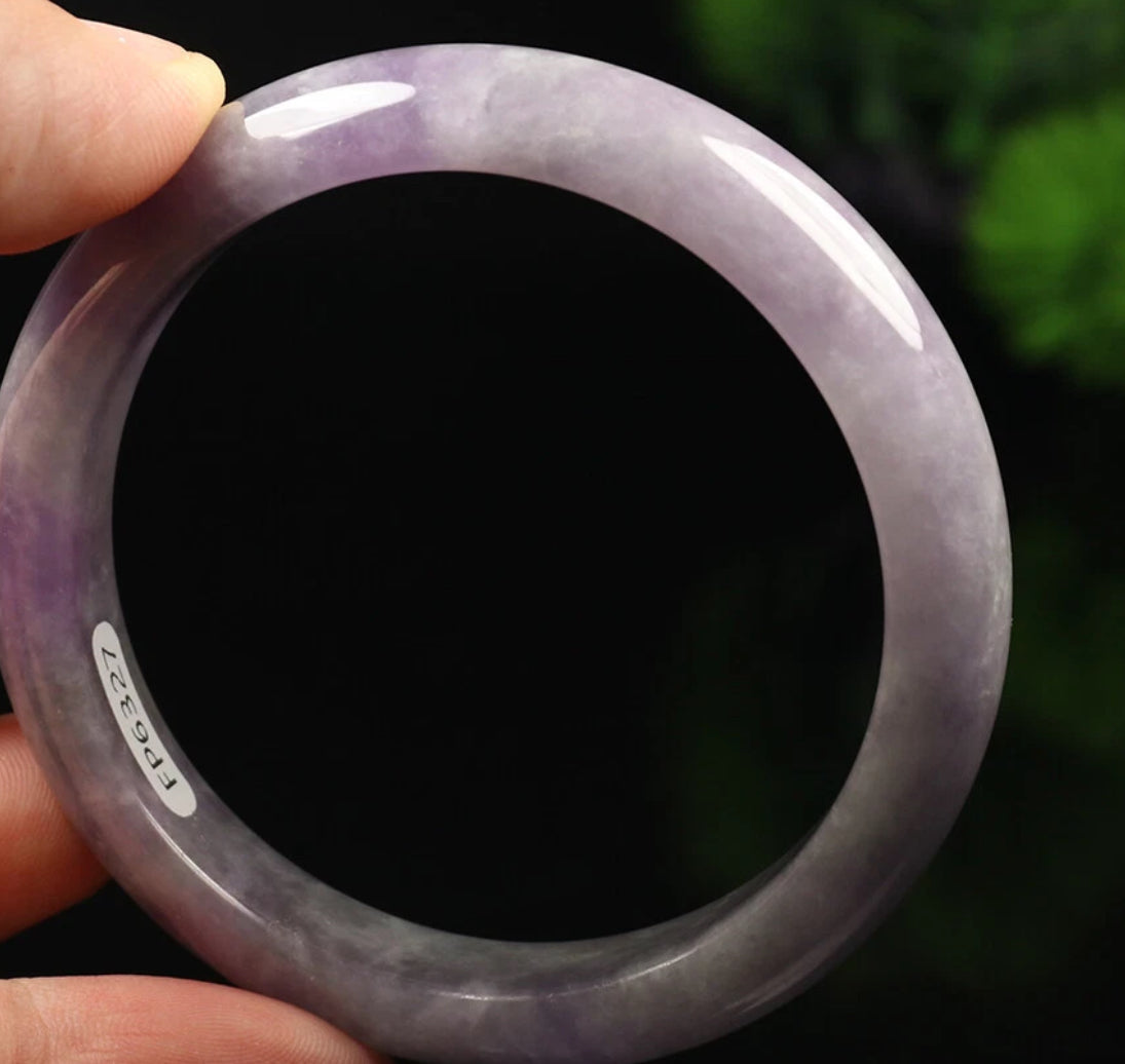 VINTAGE Medium Jadeite Lavender Jade Bangle from Myanmar Size 57mm U707