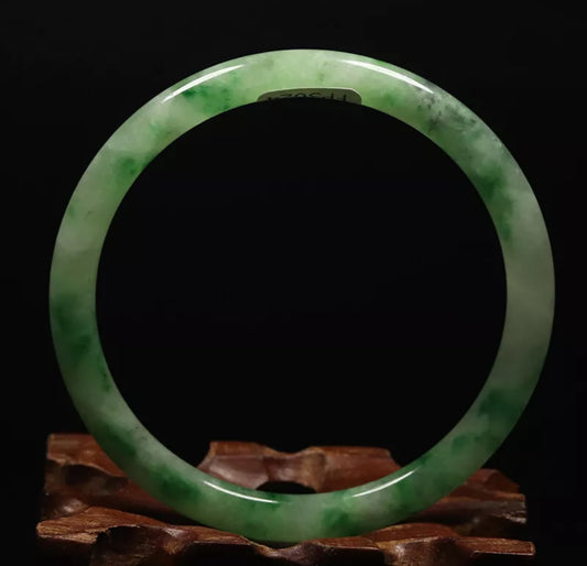 VINTAGE Medium Jadeite Green Jade Bangle Size 59mm Round Princess Thin Cut U301 - JazzyJewelbyAmina 