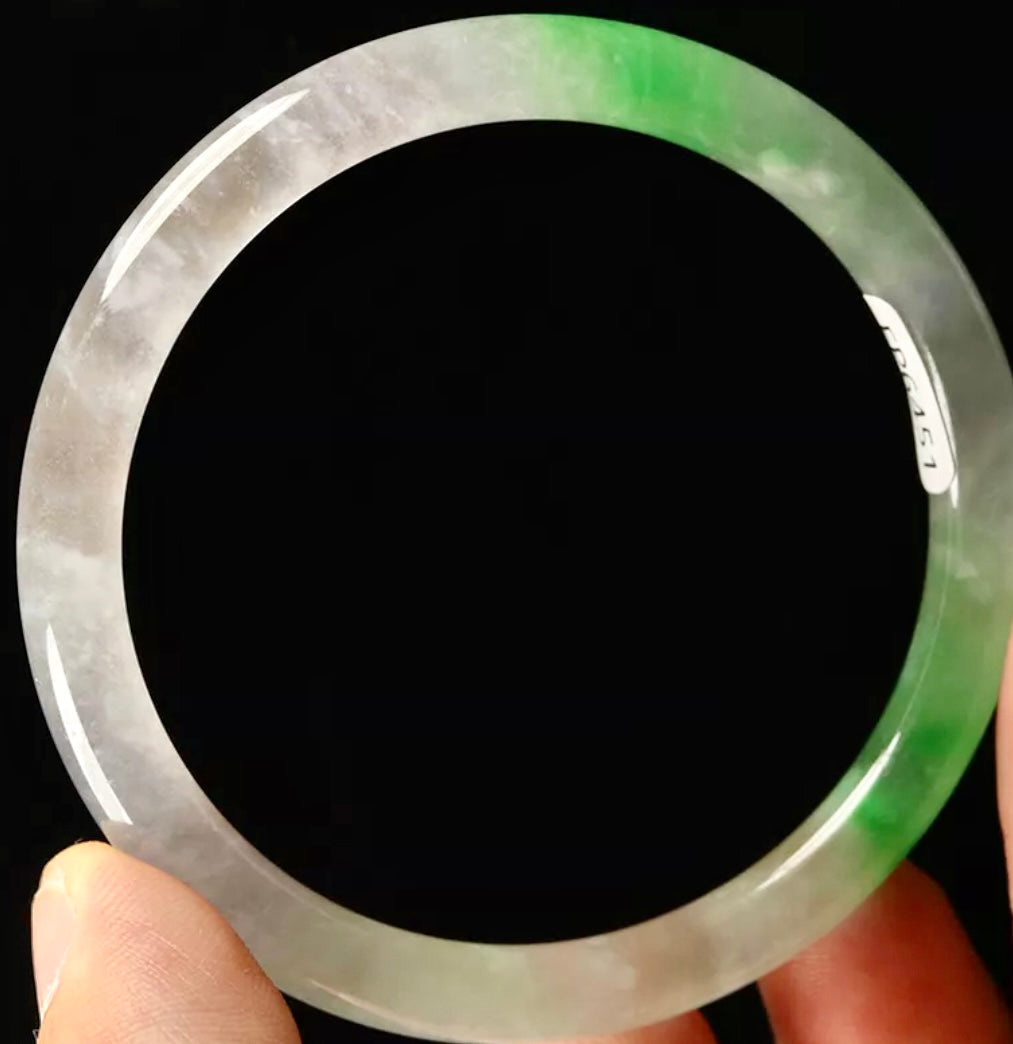 VINTAGE Medium Jadeite Green Icy Jade Bangle Size 57mm Round Princess Thin Cut S451 - JazzyJewelbyAmina 