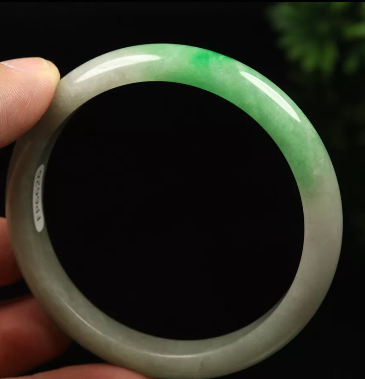 VINTAGE Medium Jadeite Green/White Jade Bangle Size 58mm N305 - JazzyJewelbyAmina 