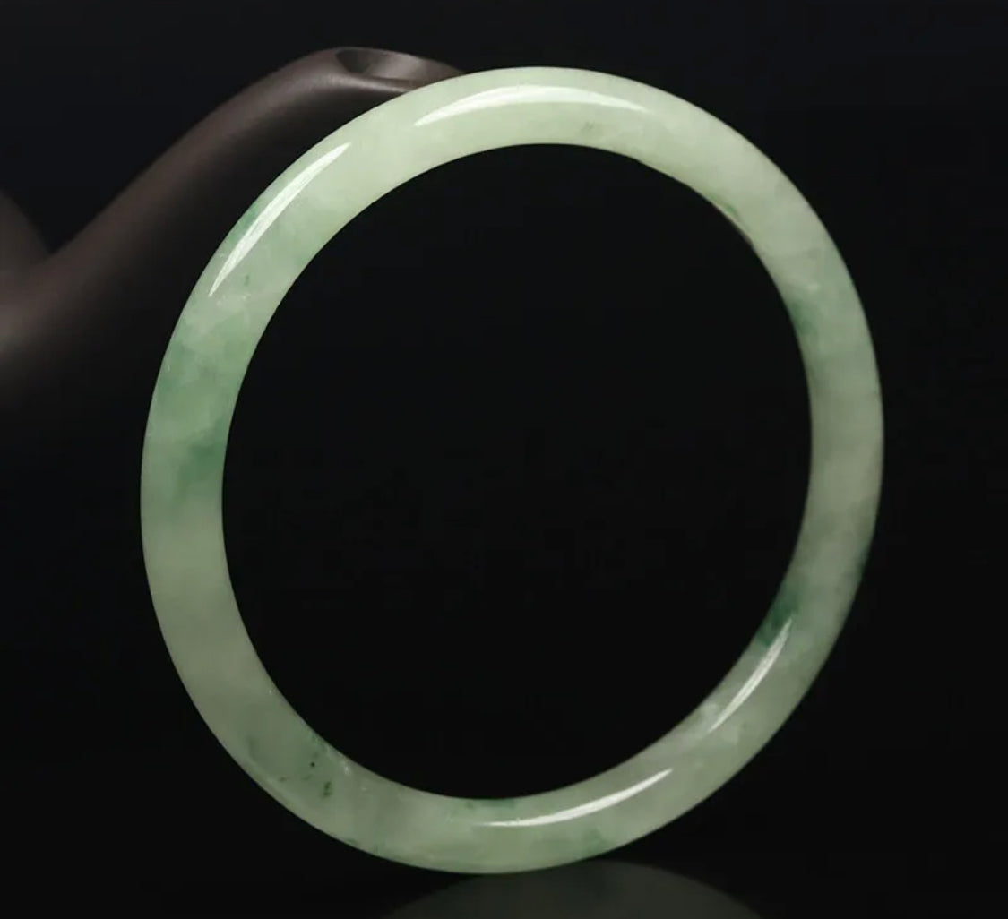 VINTAGE Medium Jadeite Green Jade Bangle Round Princess Cut Size 59mm F183 - JazzyJewelbyAmina 