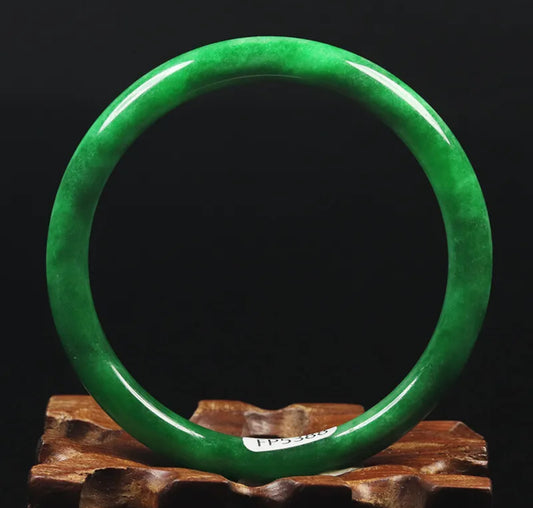 VINTAGE Small Jadeite Green Jade Bangle Round Princess Cut Size 56mm M829 Emerald Green! - JazzyJewelbyAmina 