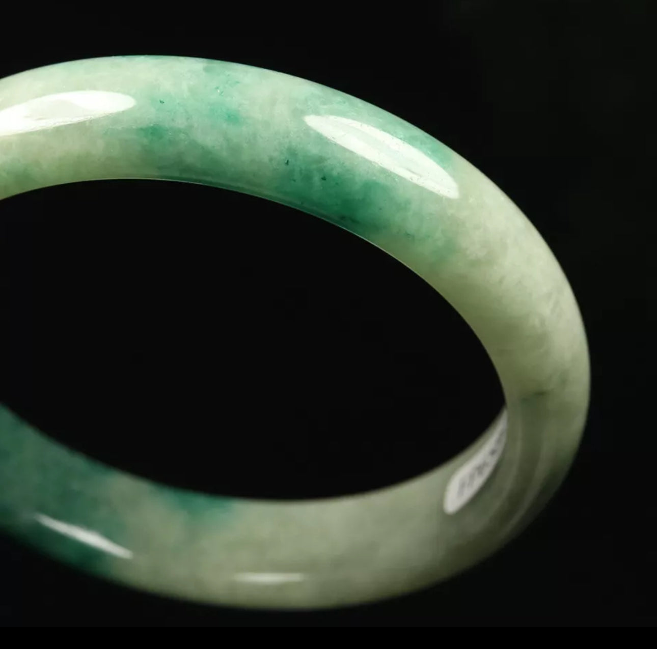 VINTAGE Small Jadeite Green Jade Bangle Size 56mm U584 - JazzyJewelbyAmina 