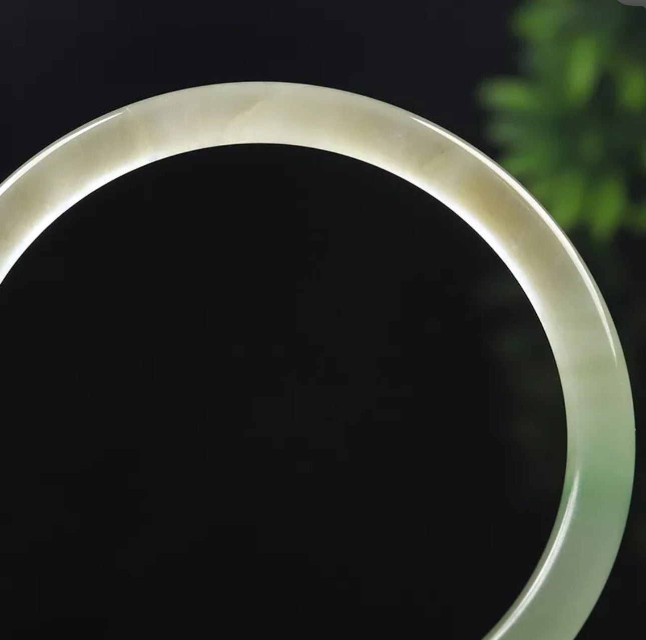 VINTAGE Medium Jadeite Icy Green Jade Bangle Size 5mm A23 - JazzyJewelbyAmina 