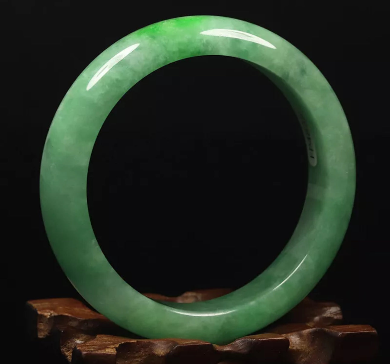 VINTAGE Medium Jadeite Green Jade Bangle Size 58mm Pop Green Jade! N723 - JazzyJewelbyAmina 