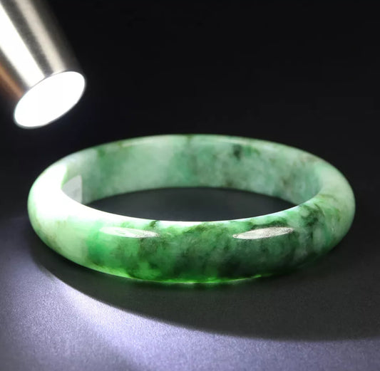 VINTAGE Large Jadeite Green Jade Bangle Certified Size 61.5mm L028 - JazzyJewelbyAmina 