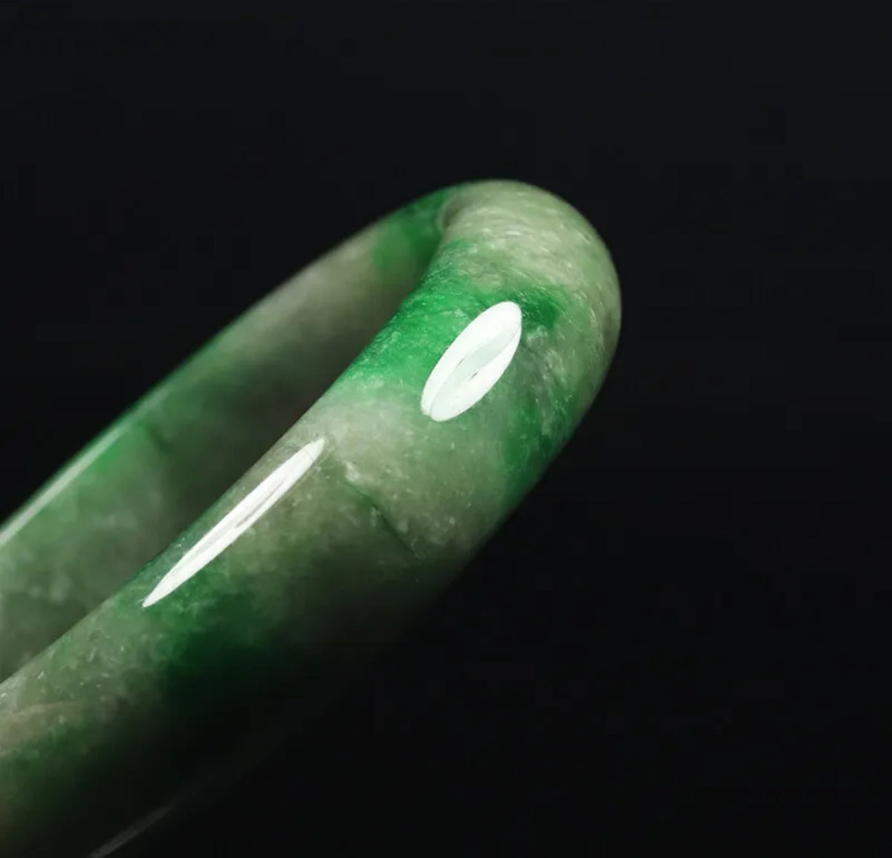 VINTAGE Medium Jadeite Green Jade Bangle from Burma - Size 58.5mm M731 - JazzyJewelbyAmina 