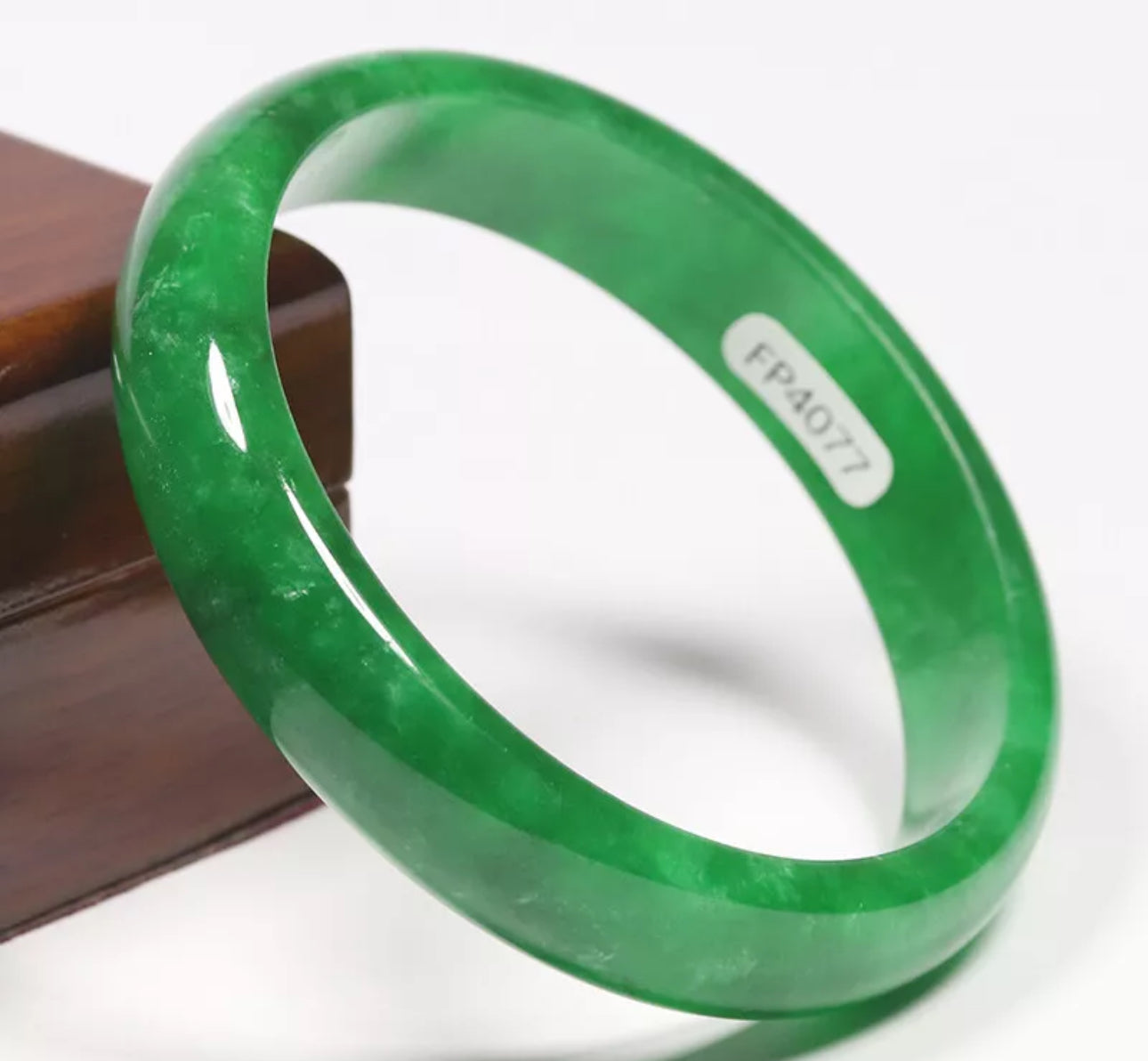 VINTAGE Medium Jadeite Green Jade Bangle Size 58mm A207 Bright Emerald Green! - JazzyJewelbyAmina 
