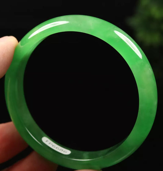 VINTAGE Medium Jadeite Green Jade Bangle Size 58mm Emerald Green Jade Shade M425 - JazzyJewelbyAmina 