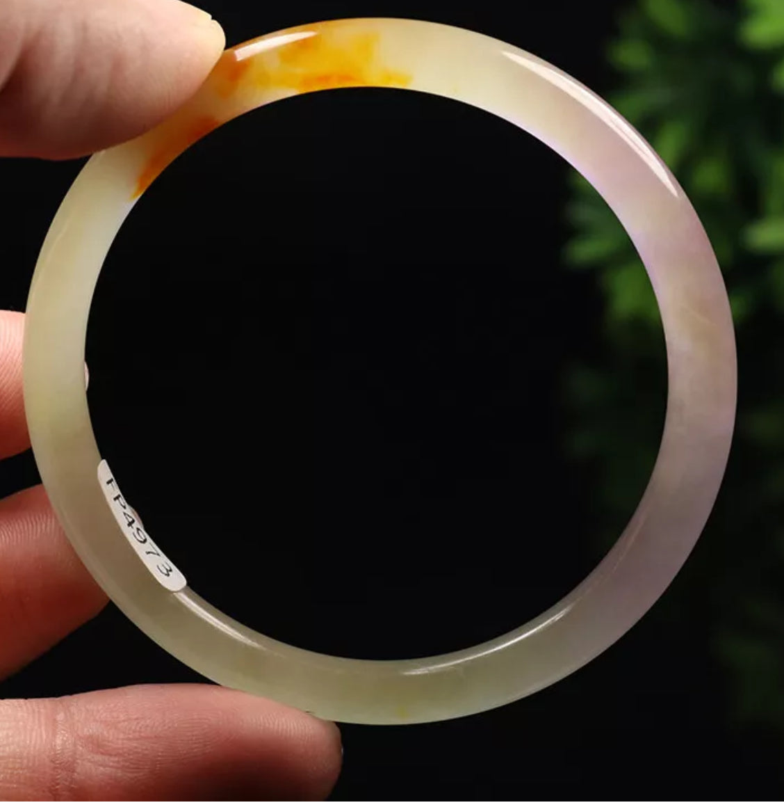 VINTAGE Small Jadeite Green/Rust/Lavender Round Princess Thin Cut Jade Bangle Size 56mm M999 - JazzyJewelbyAmina 