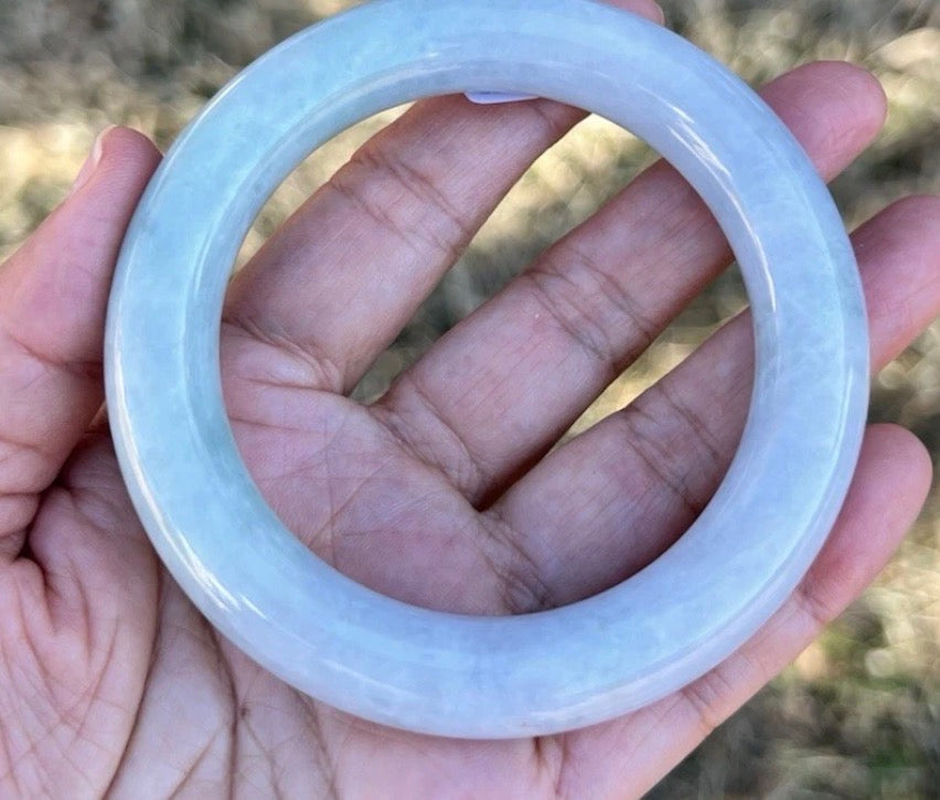 VINTAGE Medium Jadeite Lavender Green Jade Bangle Size 58.2 Round Princess Cut A821 - JazzyJewelbyAmina 