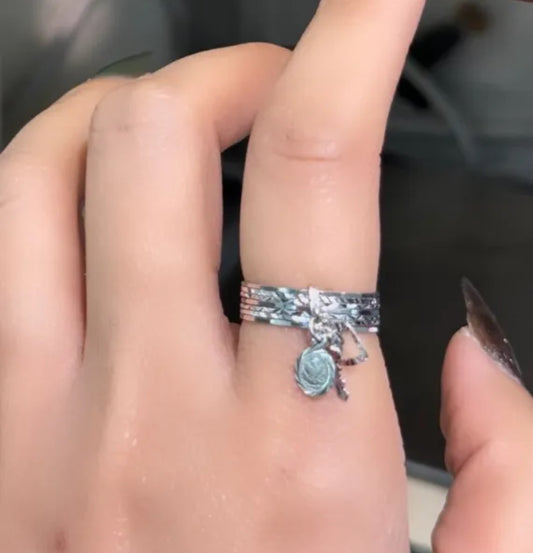 VINTAGE 18k Solid White Gold 7 Day Ring w/ Charm Size 7.25US - JazzyJewelbyAmina 