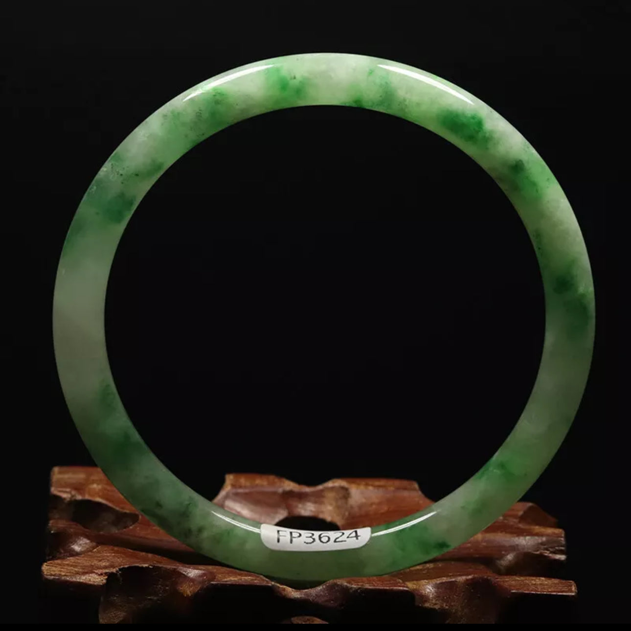 VINTAGE Medium Jadeite Green Jade Bangle Size 59mm Round Princess Thin Cut U301 - JazzyJewelbyAmina 