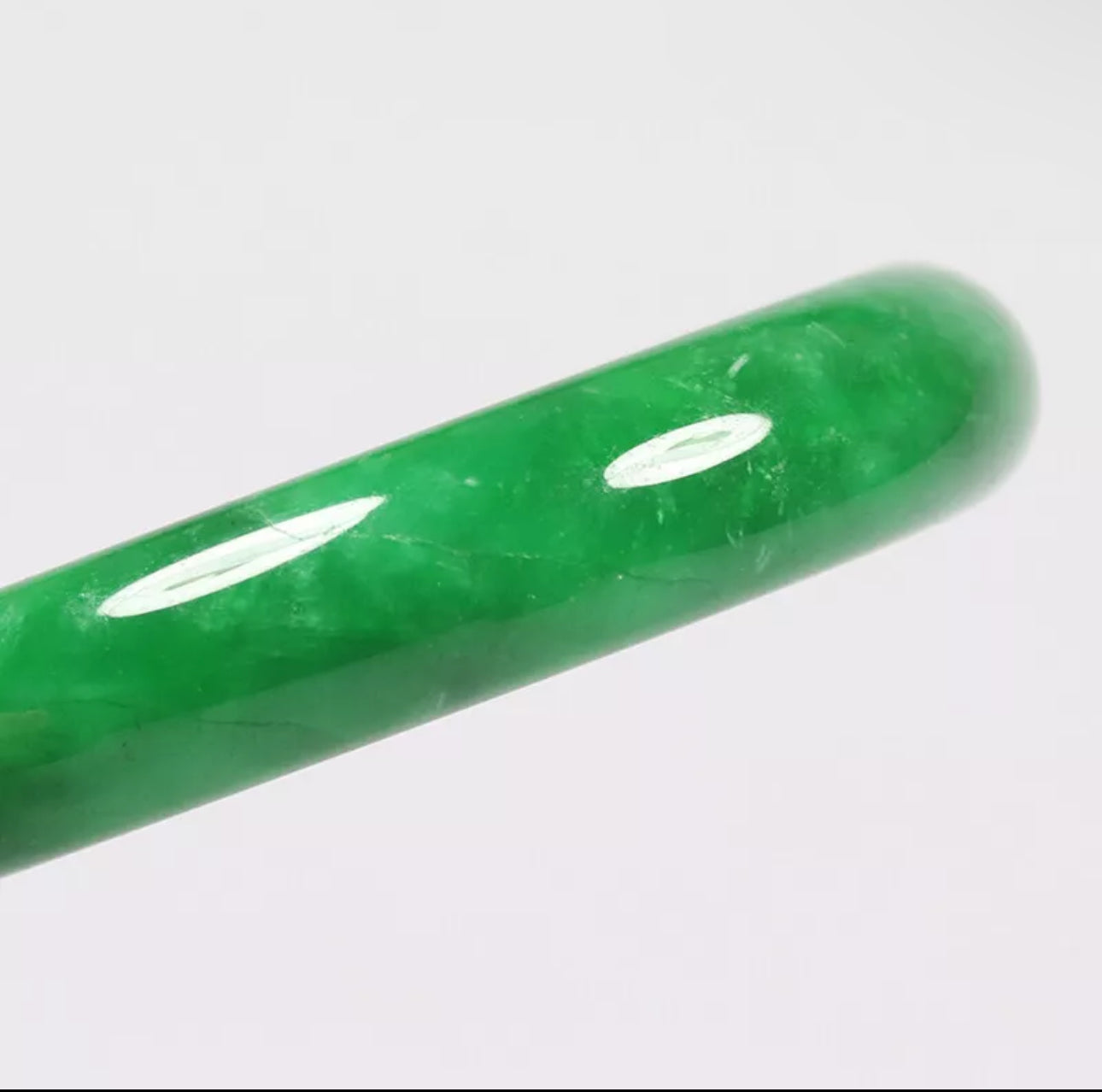 VINTAGE Medium Jadeite Green Jade Bangle Size 58mm Imperial Green Jade! Y181 - JazzyJewelbyAmina 