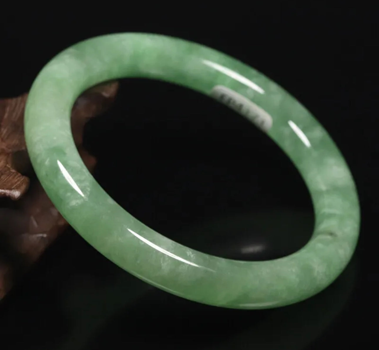 VINTAGE Small Jadeite Green Jade Bangle Round Princess Cut Size 55mm Y395 - JazzyJewelbyAmina 