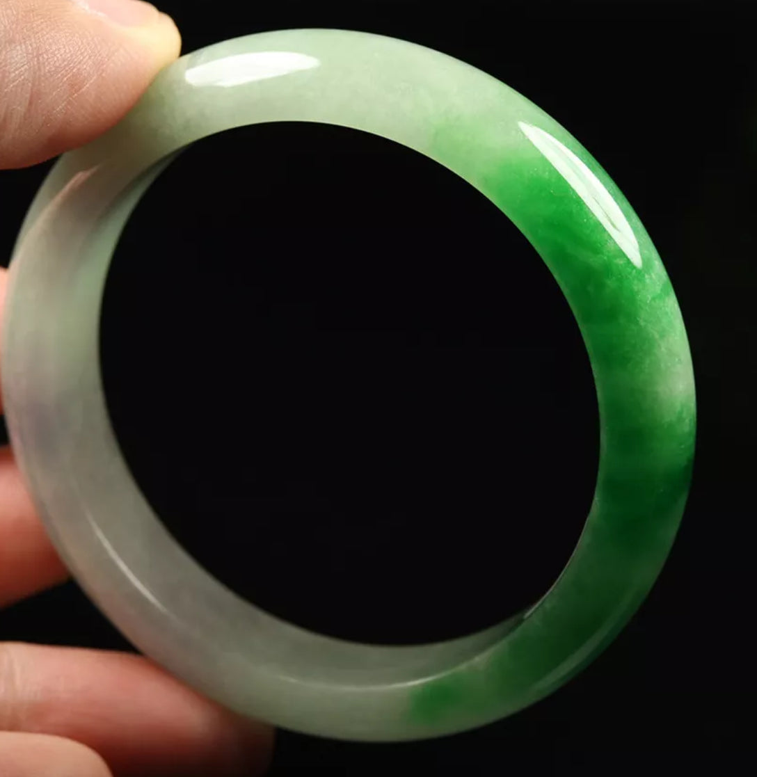 VINTAGE XS Jadeite Green Jade Bangle Size 54mm D553 - JazzyJewelbyAmina 