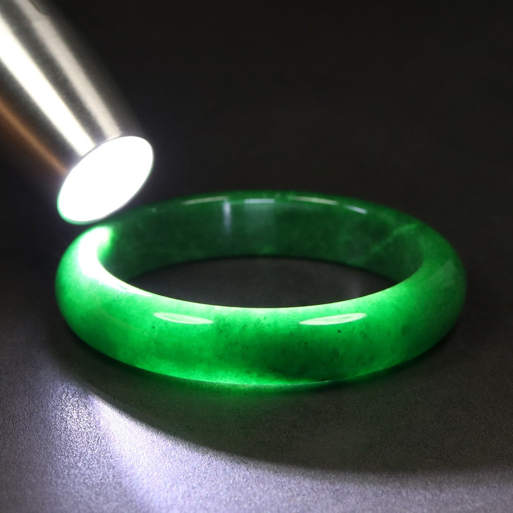 VINTAGE Small Jadeite Green Jade Bangle Size 55mm D775 - JazzyJewelbyAmina 
