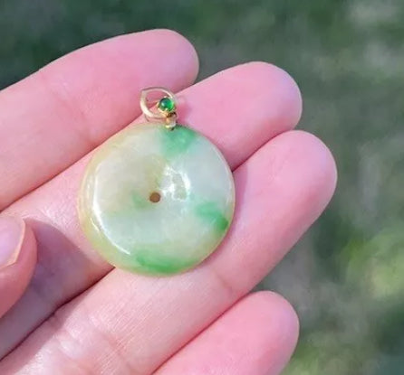 VINTAGE Jadeite 18m Yellow Gold Jade Pi Disc Pendant (chain not included) Certified - JazzyJewelbyAmina 