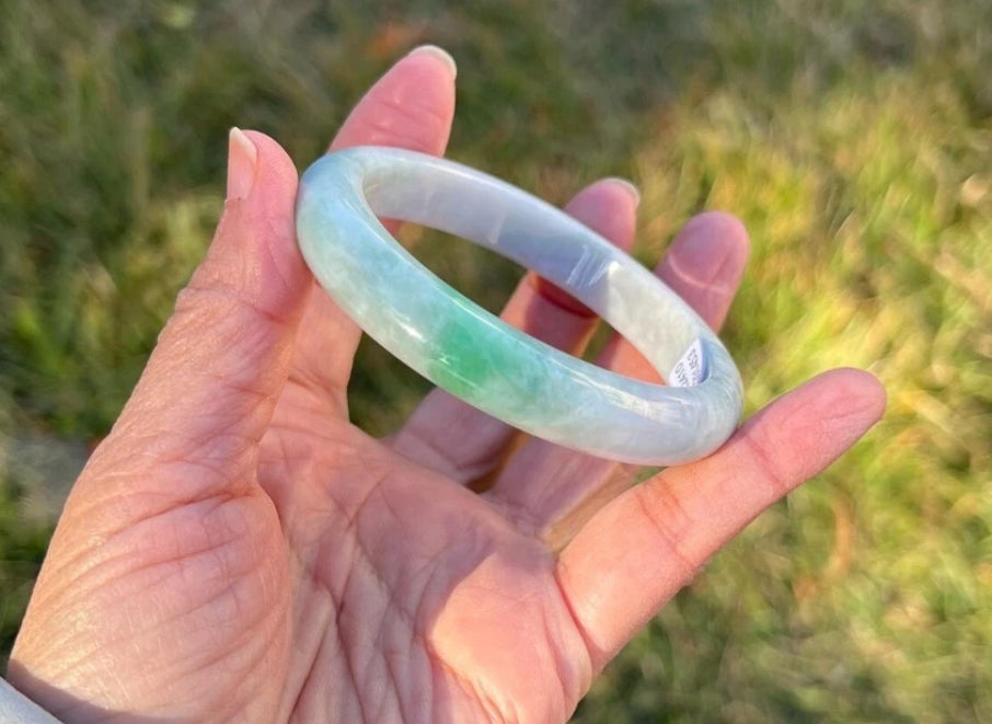 VINTAGE GIA Certified Green/Lavender Jade Bangle Size 56 mm J453 - JazzyJewelbyAmina 