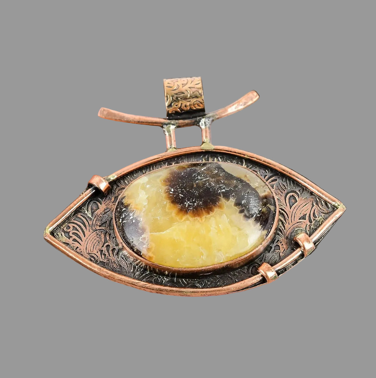VINTAGE Oval Root Chakra Septarian Gemstone Bezel Artisan Pendant Copper