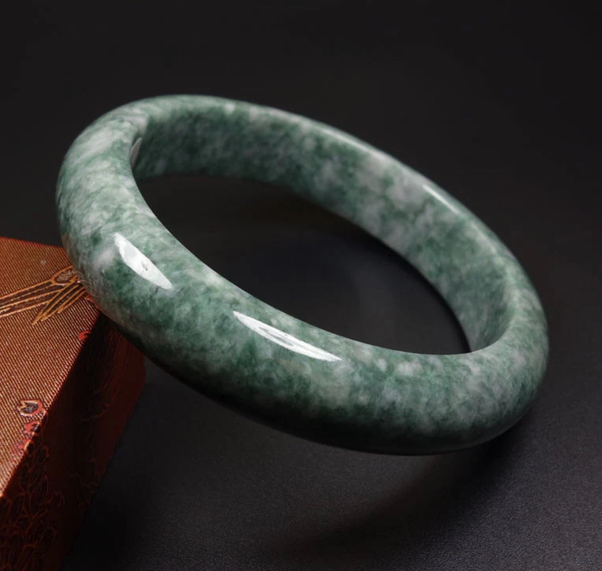 VINTAGE Large Certified Jadiete Green/White Jade Bangle Size 61mm U045