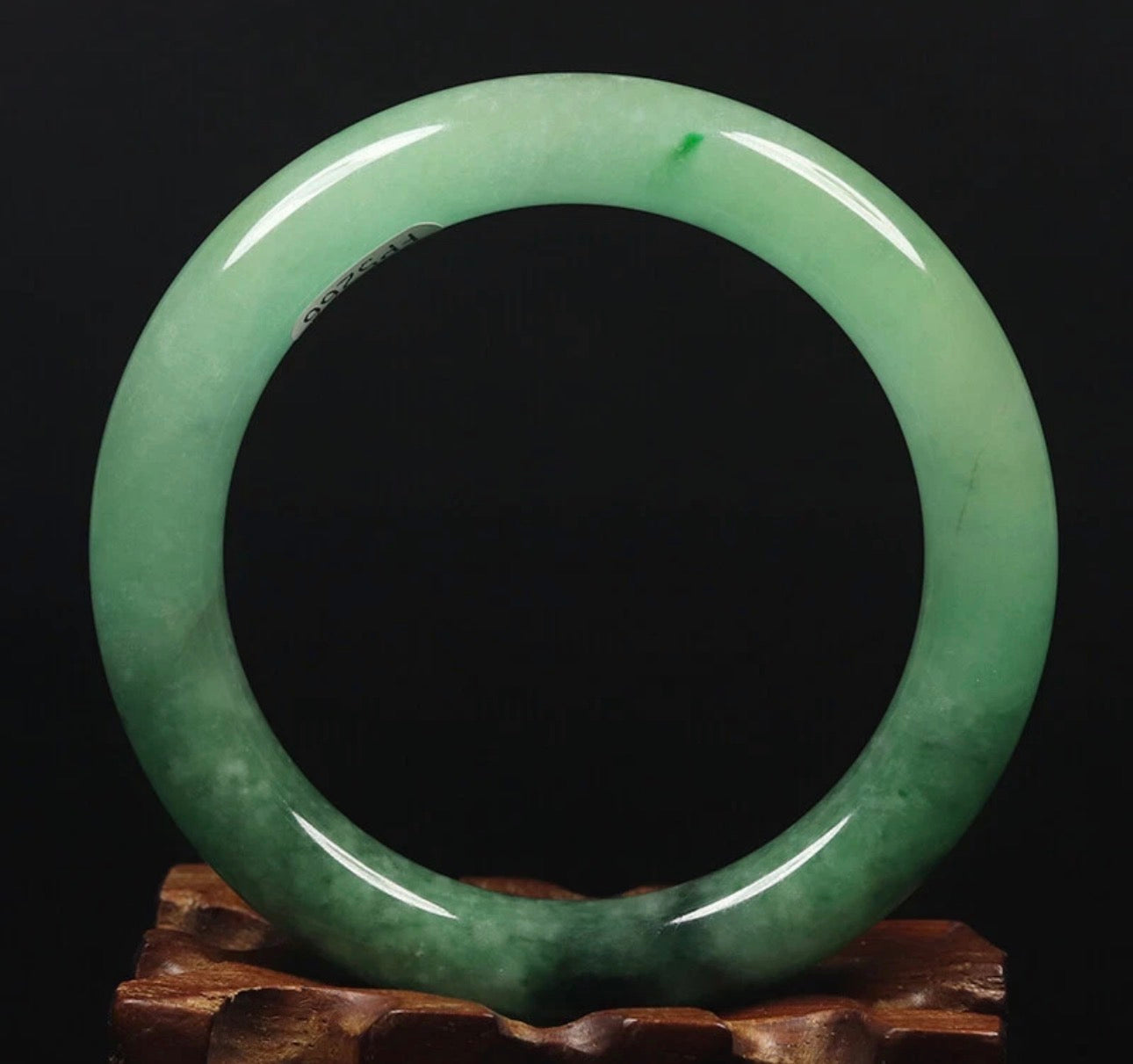 VINTAGE Small Jadeite Emerald Green Jade Bangle Size 56mm Round Princess Cut U585