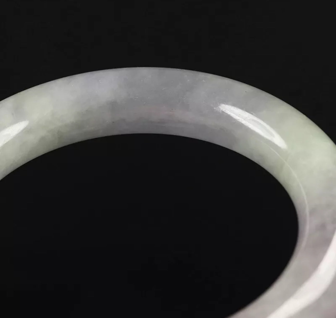 VINTAGE Small Jade Green Jade Bangle Size 56mm Round Princess Cut Chunky A661 - JazzyJewelbyAmina 