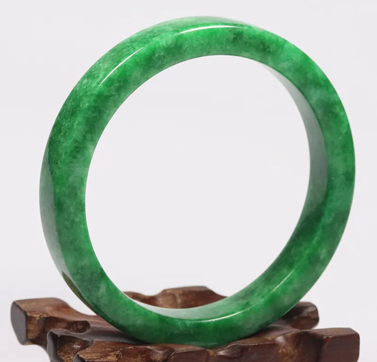 VINTAGE Large Jadeite Green Jade Bangle Size 63mm M955 - JazzyJewelbyAmina 