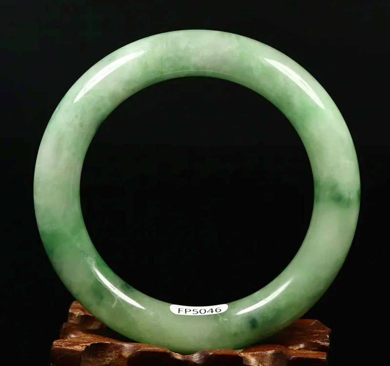 VINTAGE Large Jadeite Green Jade Bangle Size 60mm Round Princess Chunky Cut Y145 - JazzyJewelbyAmina 