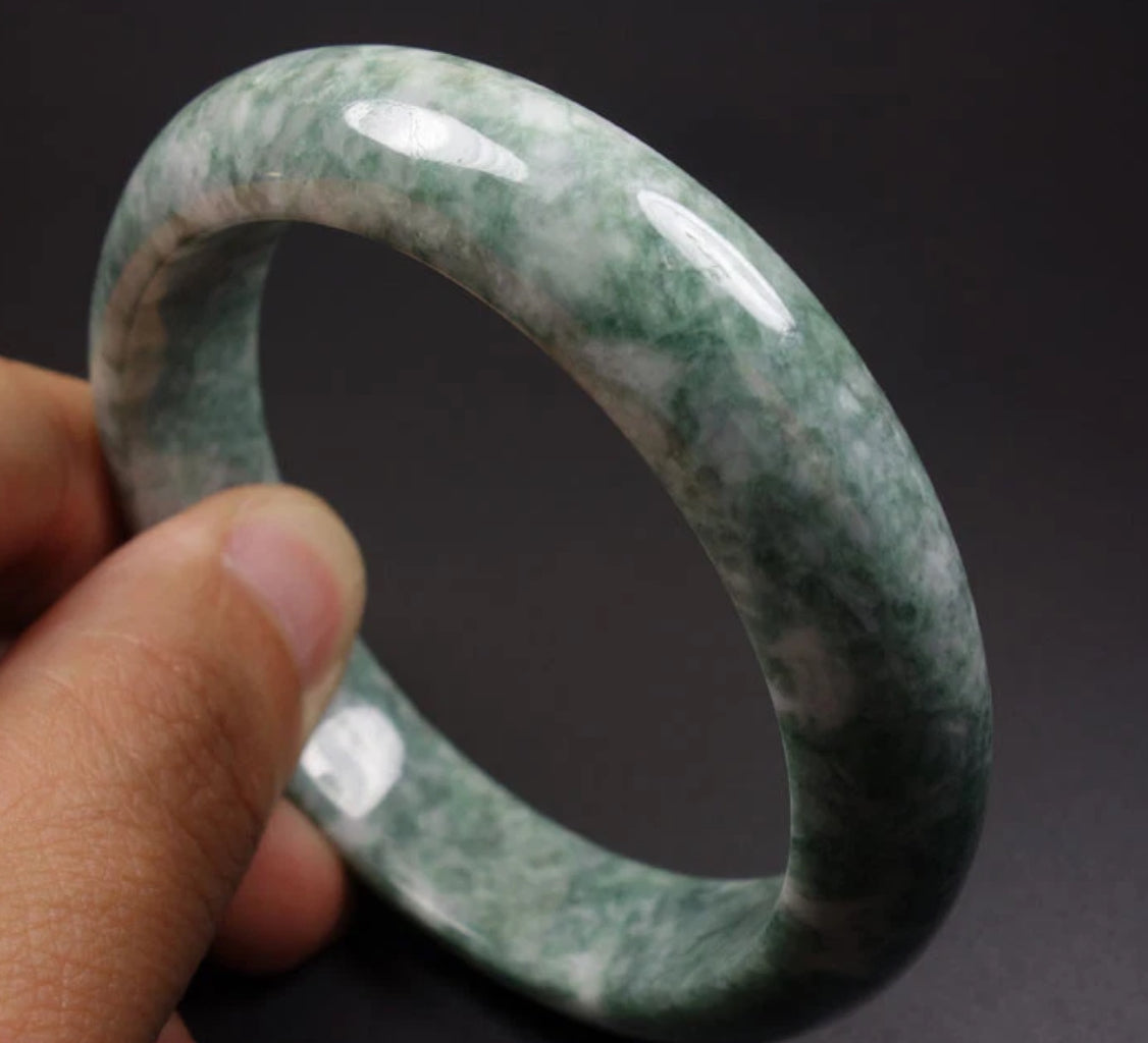 VINTAGE Large Certified Jadiete Green/White Jade Bangle Size 61mm U045
