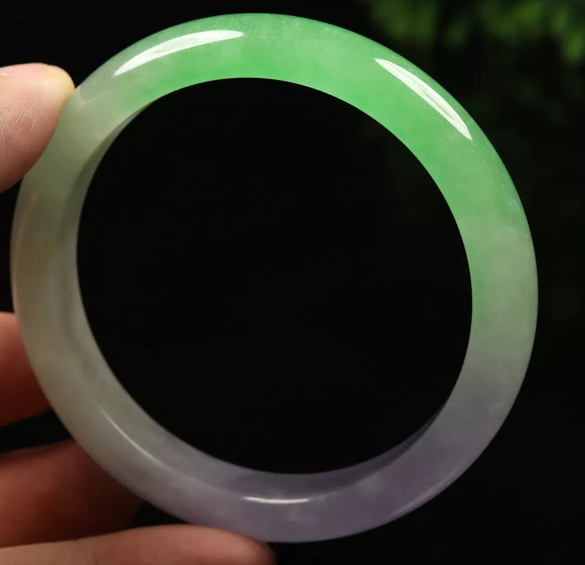 VINTAGE Medium Jadeite Green/Lavender Jade Bangle Size 59mm D615 - JazzyJewelbyAmina 