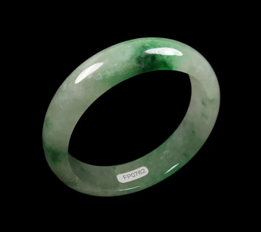 VINTAGE Medium Jadeite Green Jade Bangle Size 58mm Y577 - JazzyJewelbyAmina 