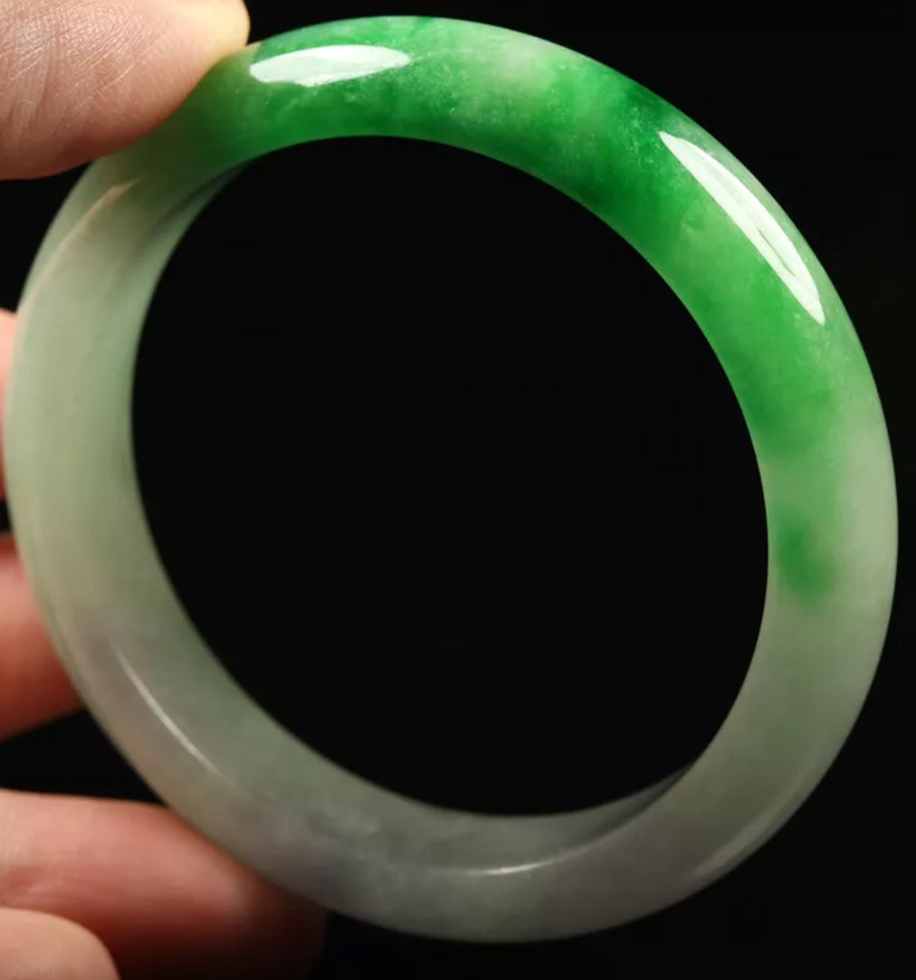 VINTAGE XS Jadeite Green Jade Bangle Size 54mm D553 - JazzyJewelbyAmina 