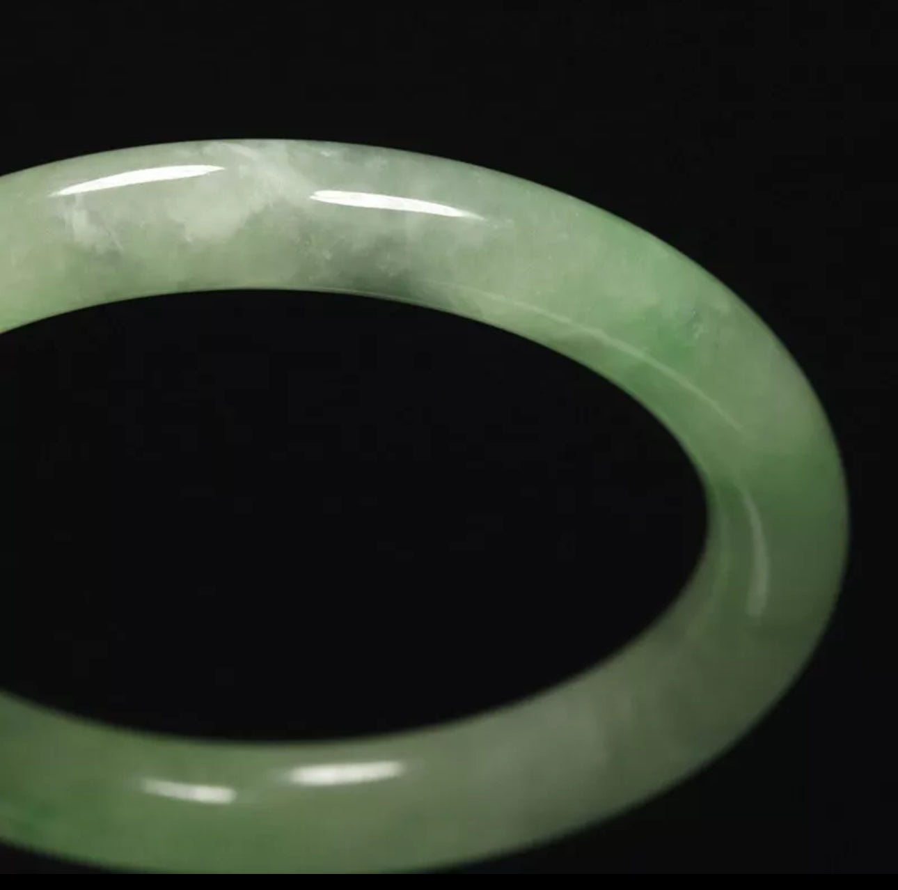 VINTAGE Medium Jadeite Green Jade Bangle Size 57mm Round Princess Cut M427 - JazzyJewelbyAmina 