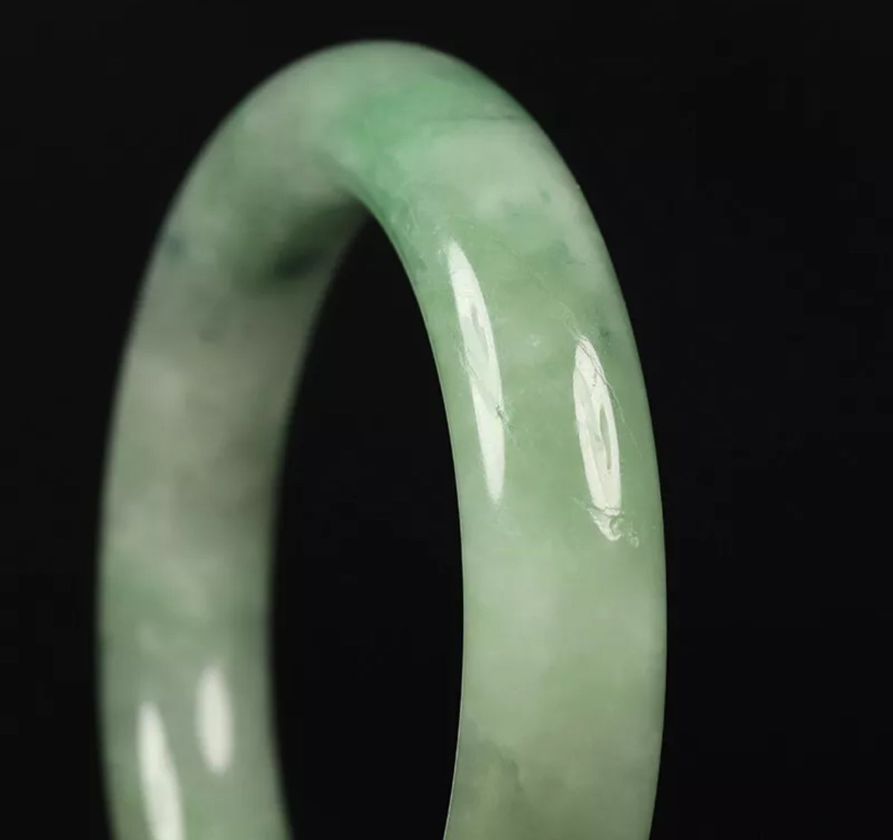 VINTAGE Large Jadeite Green Jade Bangle Size 60mm Round Princess Chunky Cut Y145 - JazzyJewelbyAmina 
