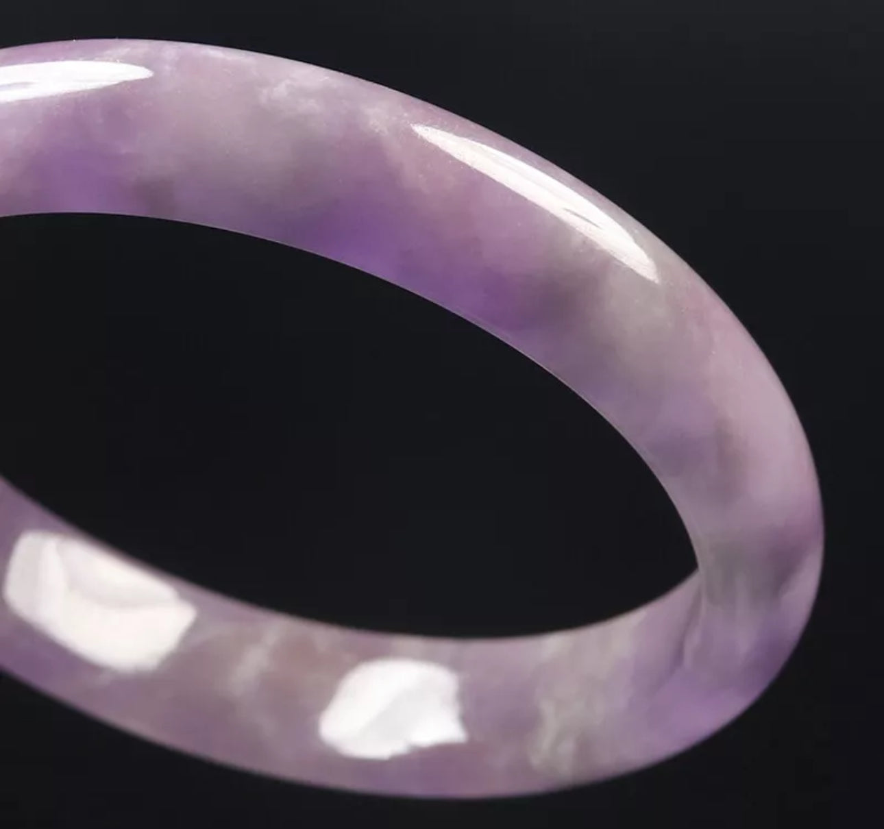VINTAGE Small Jade Lavender Bangle Size 56mm O687 - JazzyJewelbyAmina 