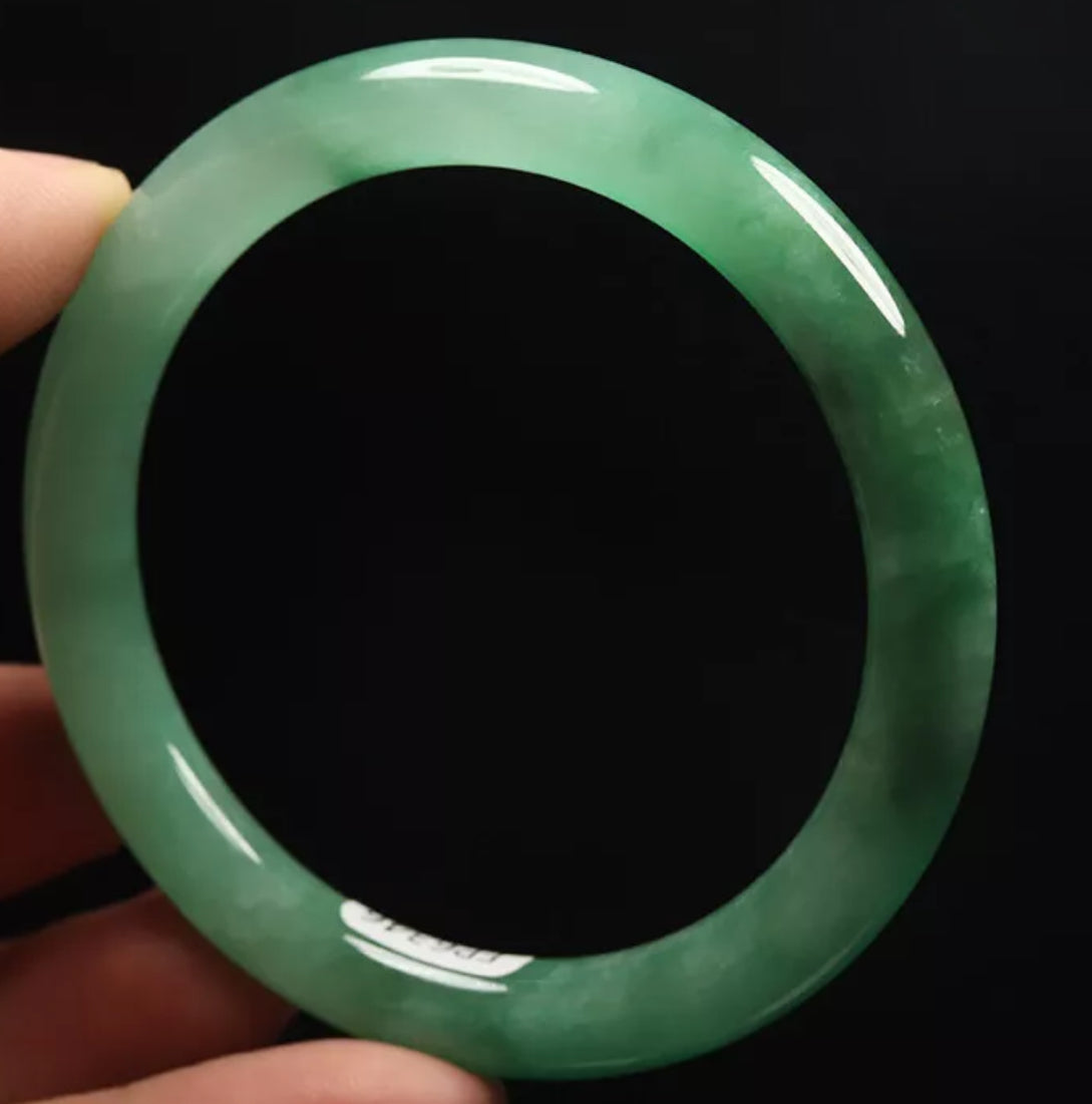 VINTAGE Medium Jadeite Green Jade Bangle Size 57mm Round Princess Cut O745 - JazzyJewelbyAmina 