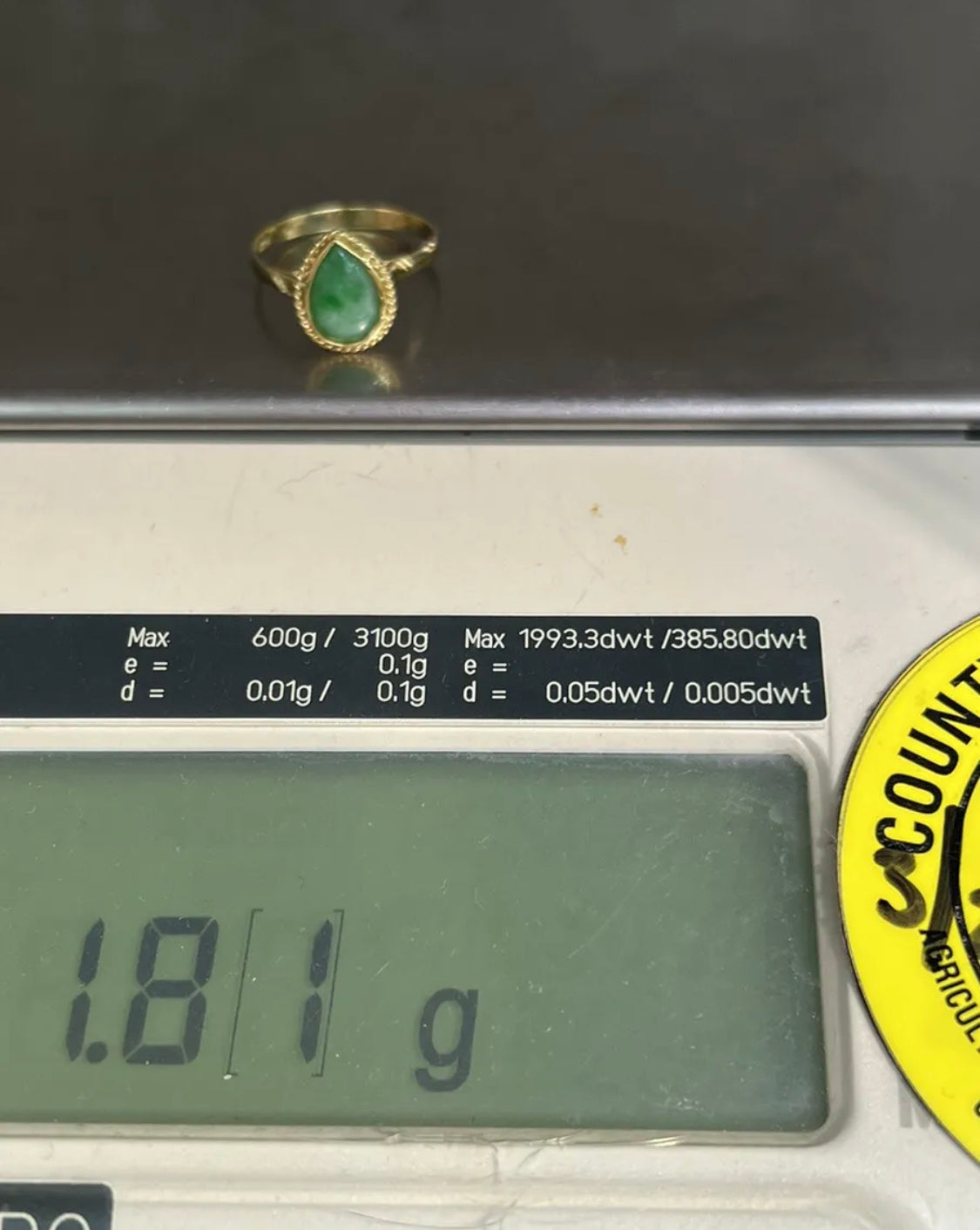 VINTAGE Jade Pear Shaped 14K Solid Gold Ring Size 7.5 US - JazzyJewelbyAmina 