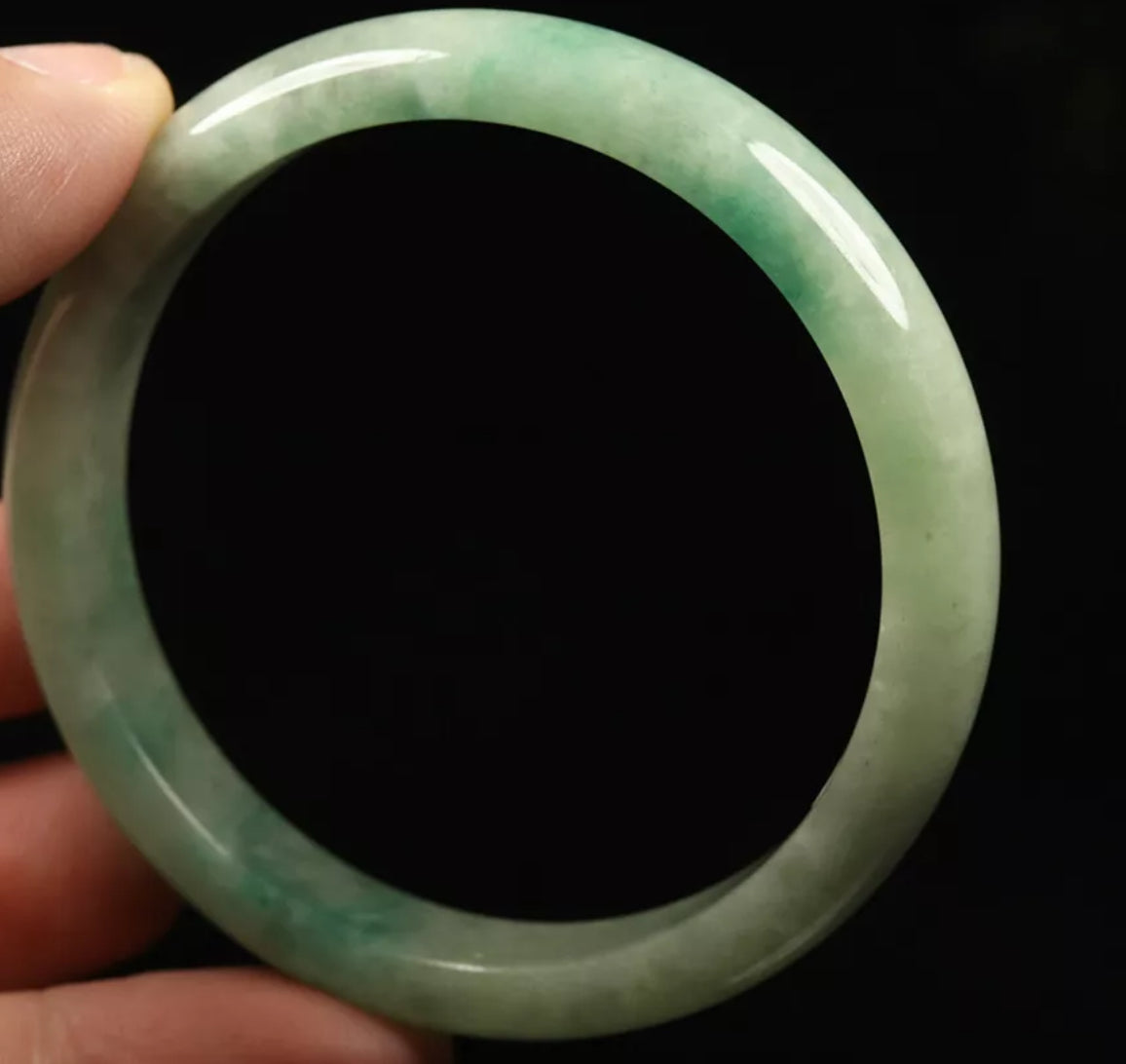 VINTAGE Small Jadeite Green Jade Bangle Size 56mm S231 - JazzyJewelbyAmina 