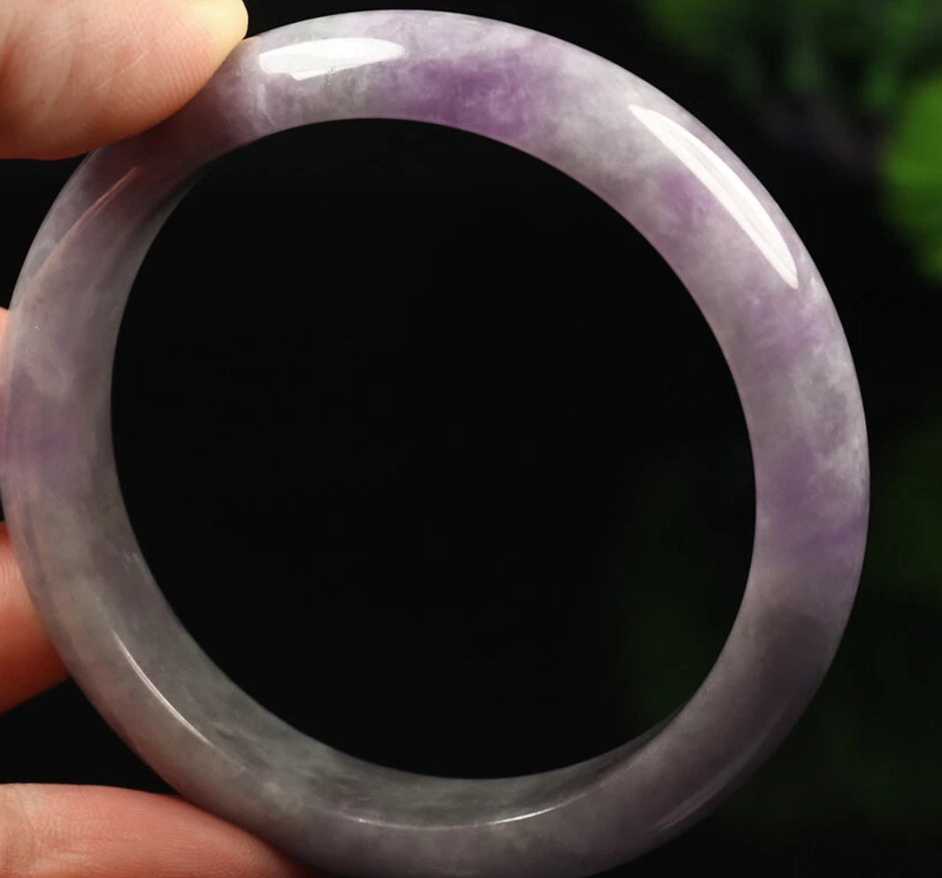 VINTAGE Medium Jadeite Lavender Jade Bangle from Myanmar Size 57mm U707