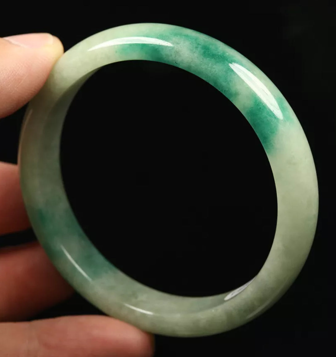 VINTAGE Small Jadeite Green Jade Bangle Size 56mm U584 - JazzyJewelbyAmina 