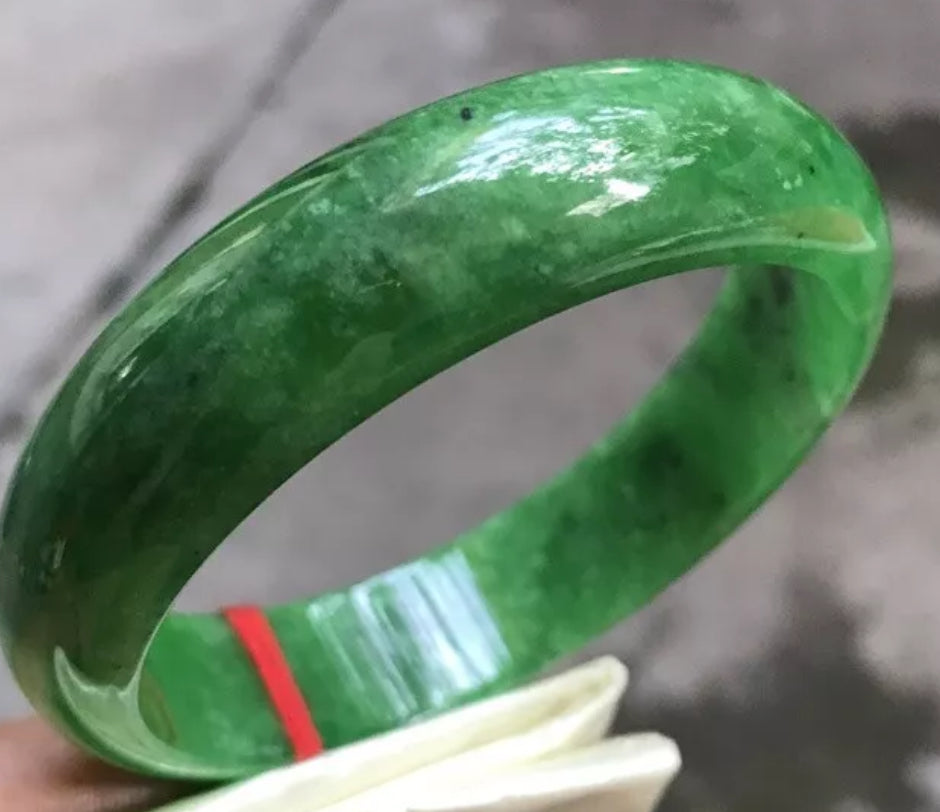 VINTAGE Large Jadeite Green Jade Bangle Size 60mm Emerald Green Jade D - JazzyJewelbyAmina 