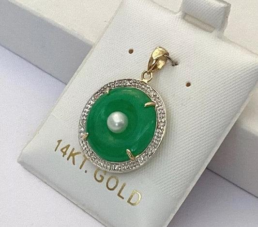 VINTAGE Jade Green Round Pi Disc Pendant 14k Yellow Gold (Stamped) w/ Diamond Detail & Pearl - JazzyJewelbyAmina 