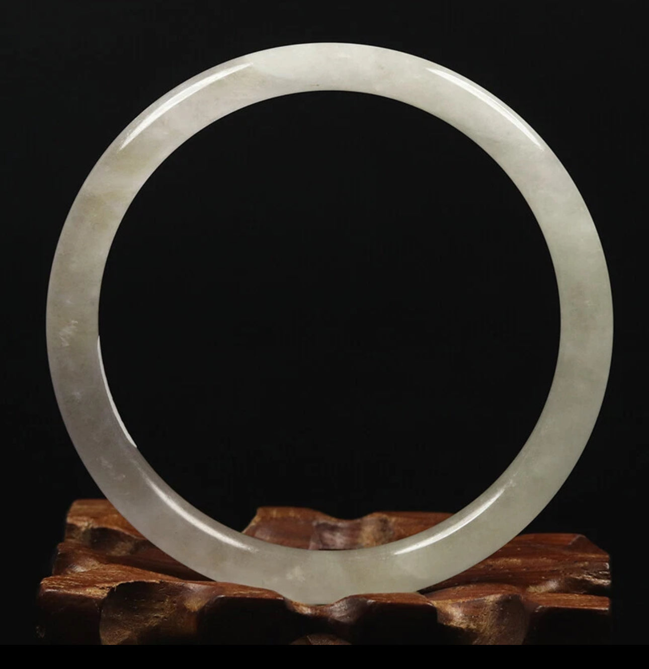 VINTAGE Medium Jadeite White/Green Jade Bangle Size 59 mm Round Princess Cut D907