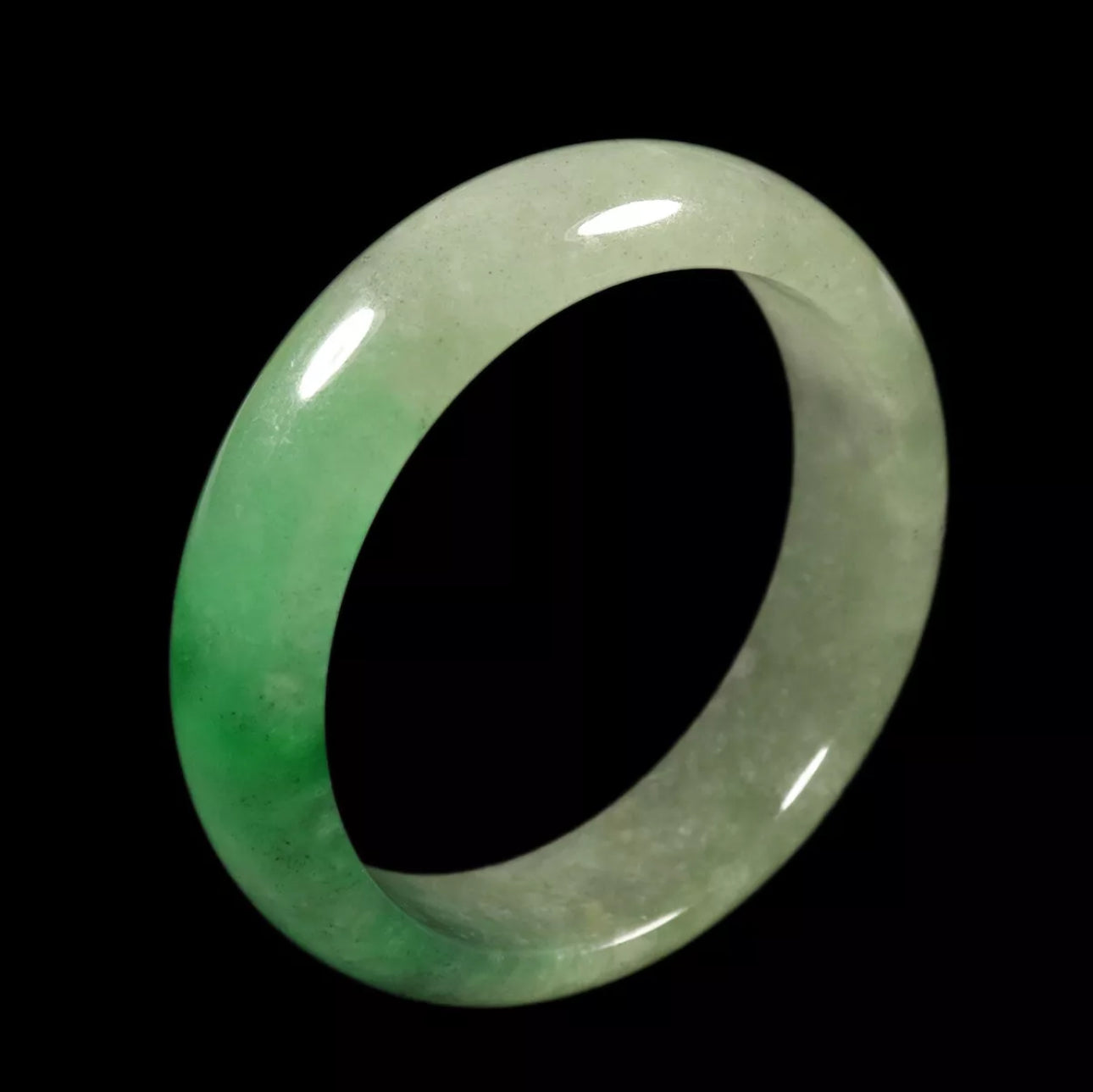 VINTAGE Small Jadeite Green Jade Bangle Size 55mm Ombré Jade O579 - JazzyJewelbyAmina 