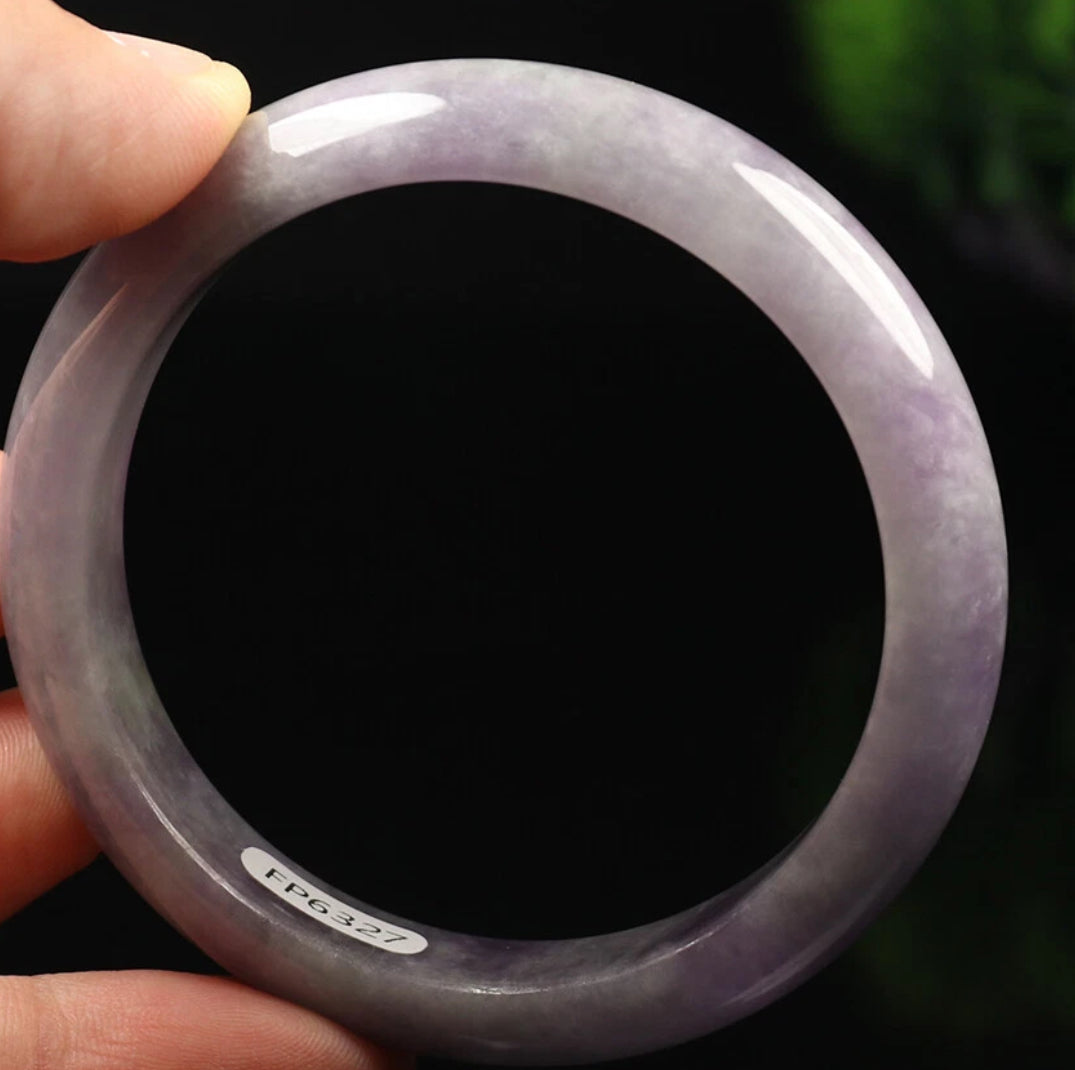 VINTAGE Medium Jadeite Lavender Jade Bangle from Myanmar Size 57mm U707
